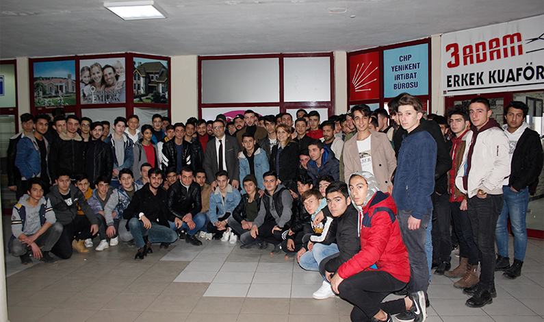 Sertif Gökçe, Yenikent'te gençlerle buluştu