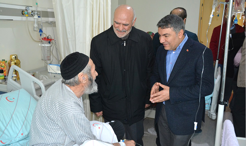 Şayir'den hastalara ziyaret